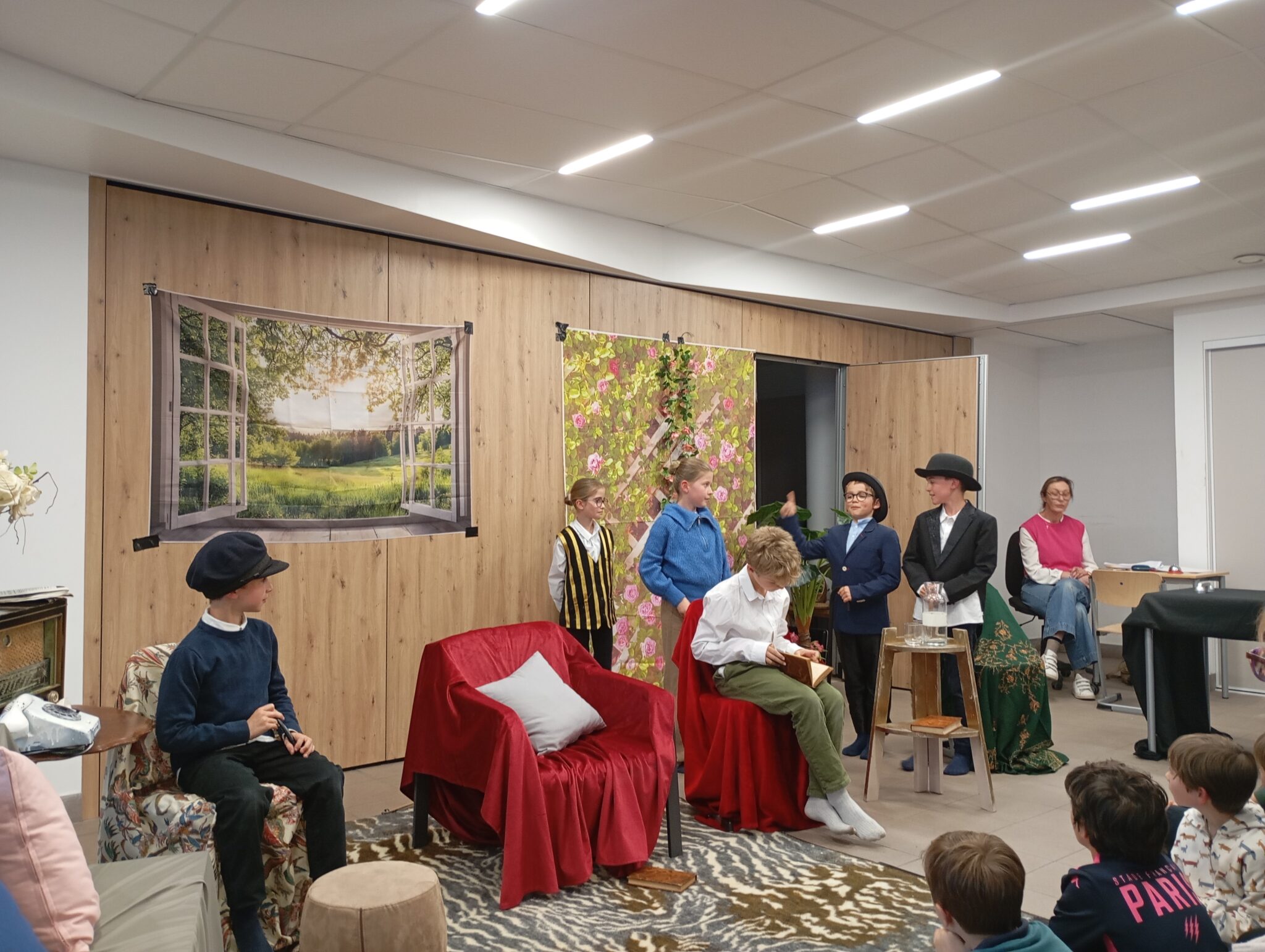 Représentation de théâtre des CM1 intitulée 