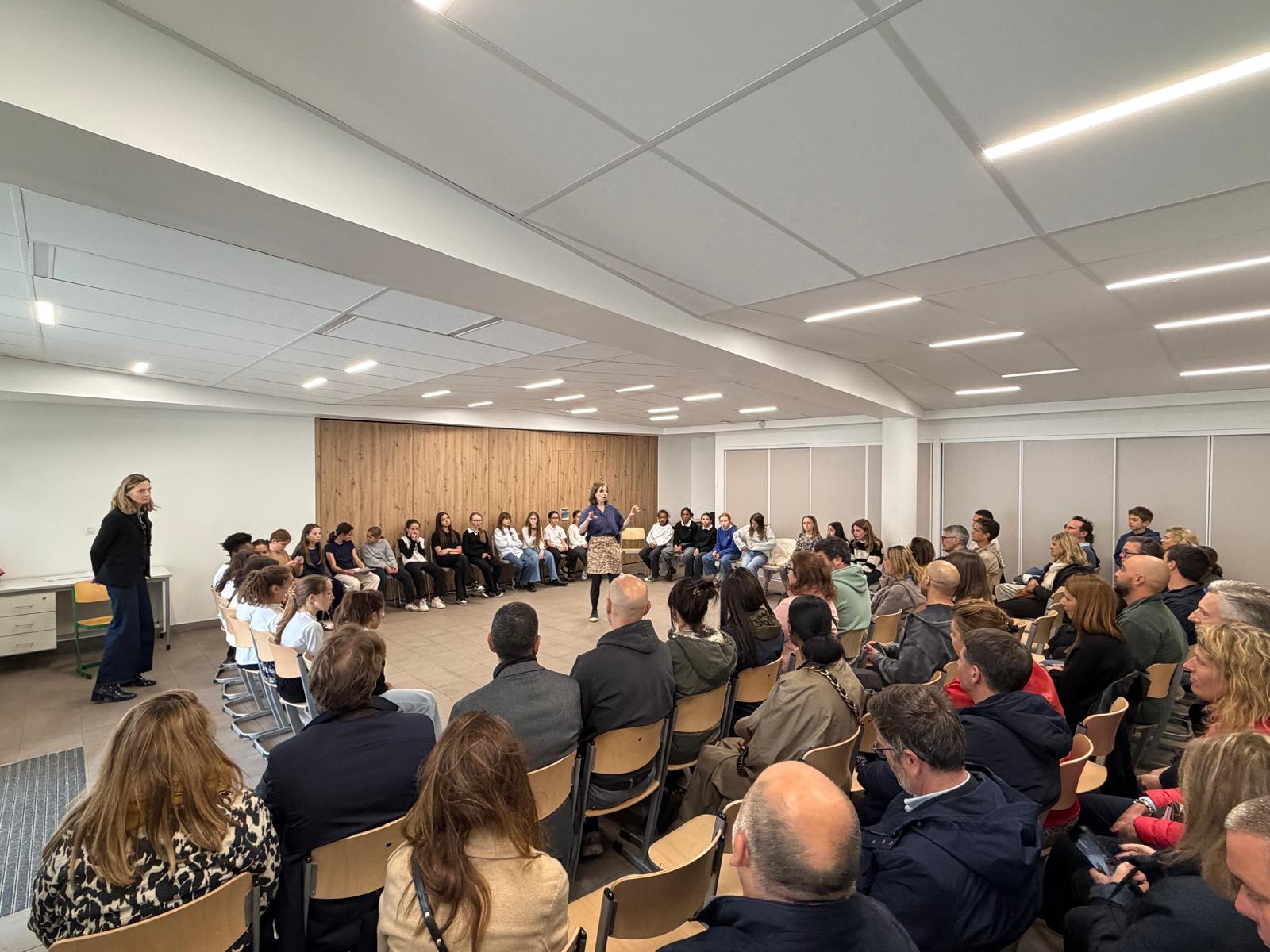 Représentation de théâtre des 6èmes